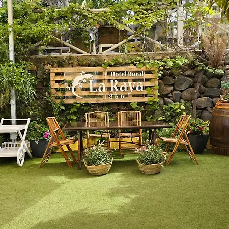 Hotel Rural La Raya 1866 3*